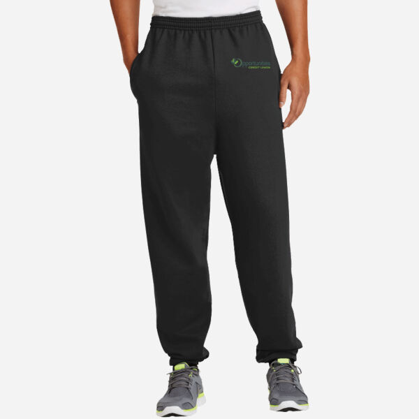 Essential Fleece Sweatpant with Pockets Thumbnail